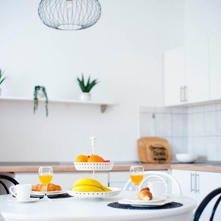 Apartman Karla Sinj Exterior photo