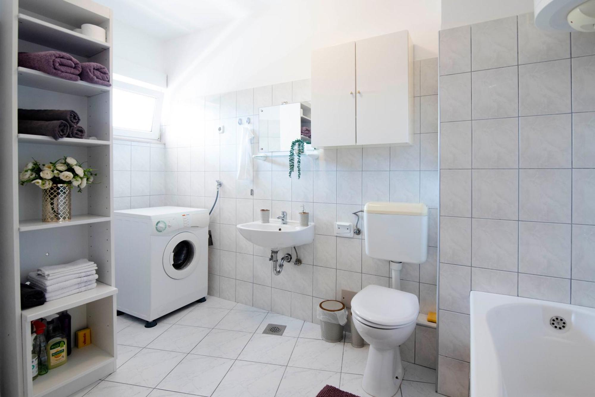 Apartman Karla Sinj Exterior photo